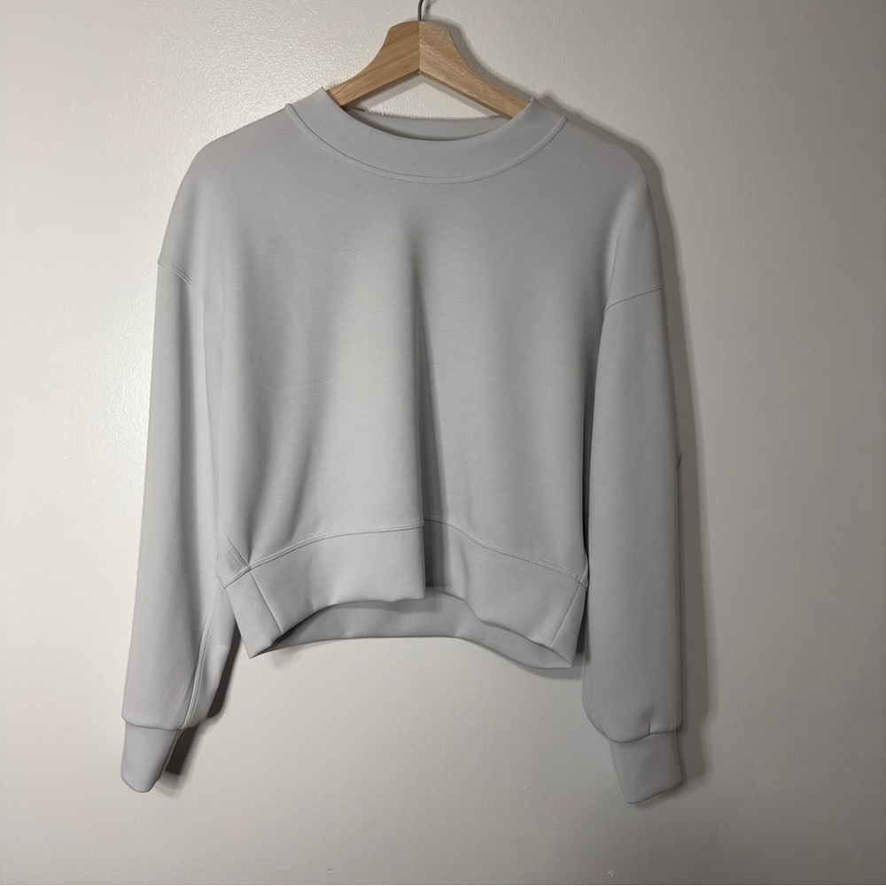 NWOT Lululemon Perfectly Oversized Cropped Crew *Softstreme - Picture 3 of 11